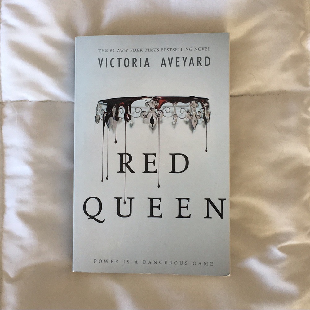 Red Queen by Victoria Aveyard